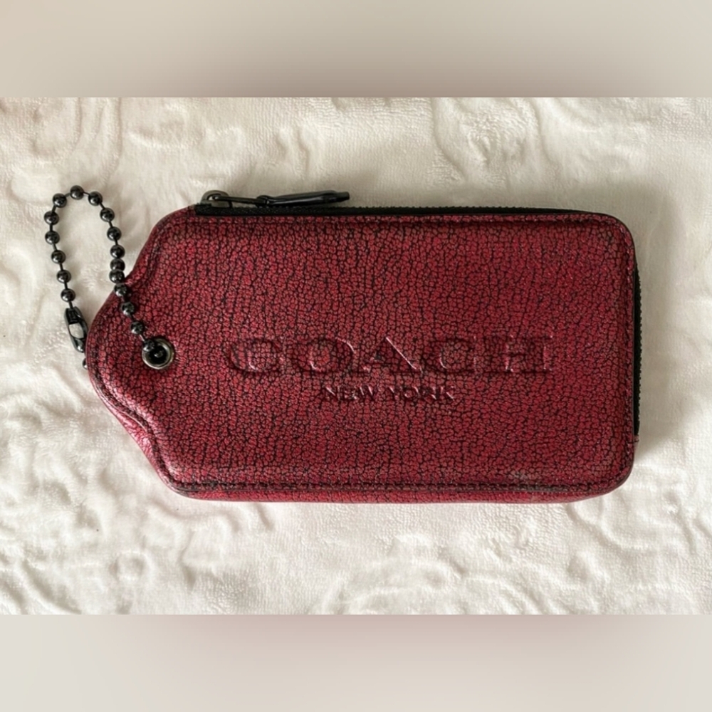 COACH Hangtag ULTRA RARE Wristlet in Metallic Leather Red - Picture 2 of 6